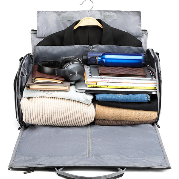 5 Reasons to Take a Folding Bag When Travelling (+ Giveaway!)